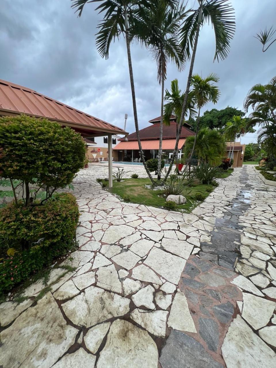 Hotel Tropicana Santo Domingo La Viva Exterior photo