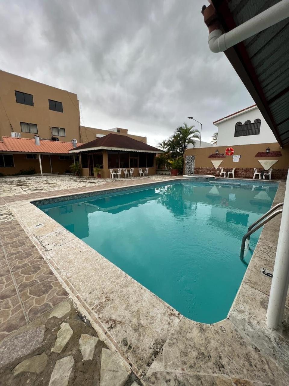 Hotel Tropicana Santo Domingo La Viva Exterior photo